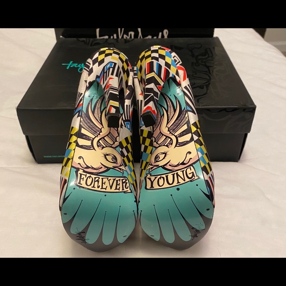 Taylor Says Roddie - Picture 3 of 4